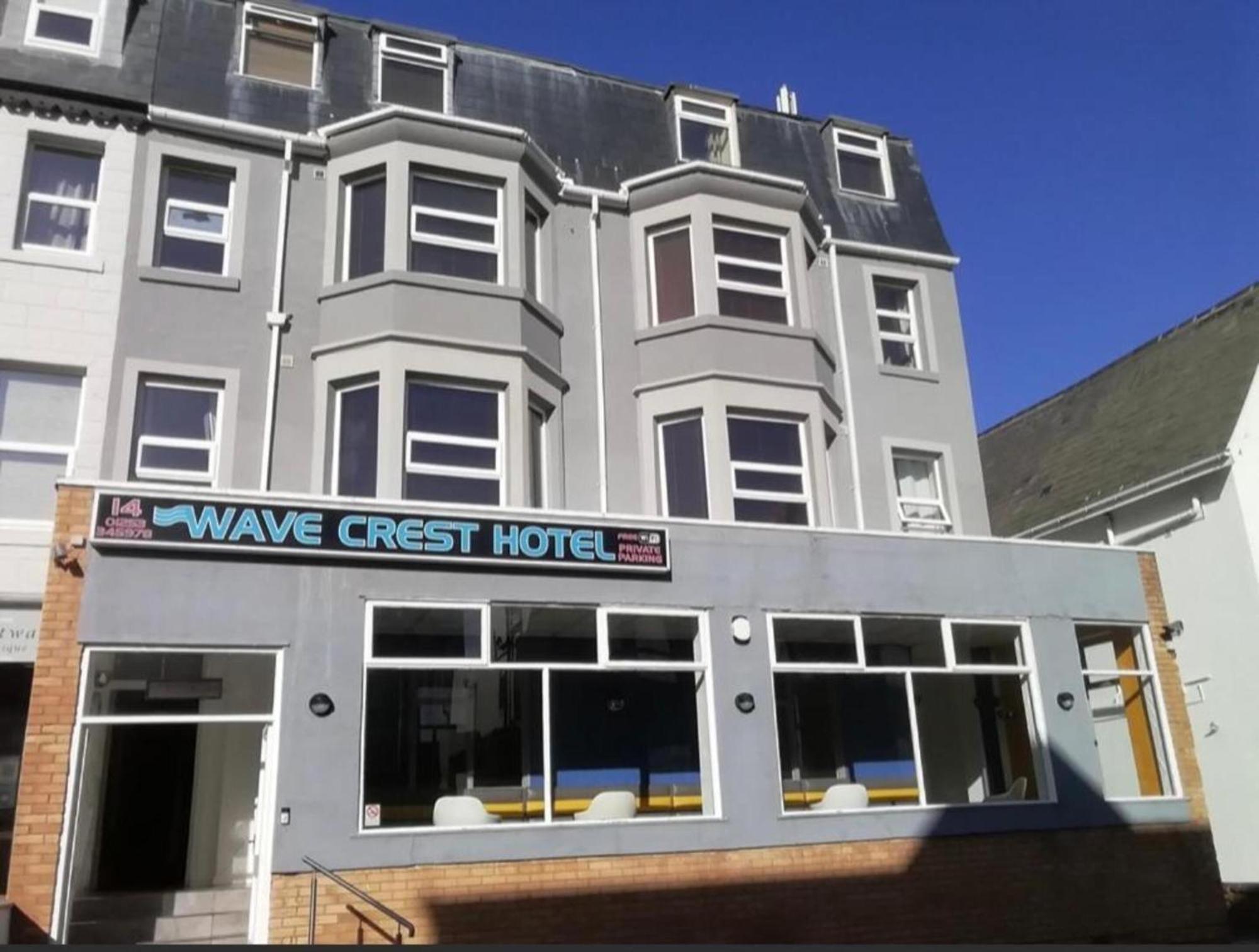 בלקפול Oyo Wave Crest Hotel מראה חיצוני תמונה