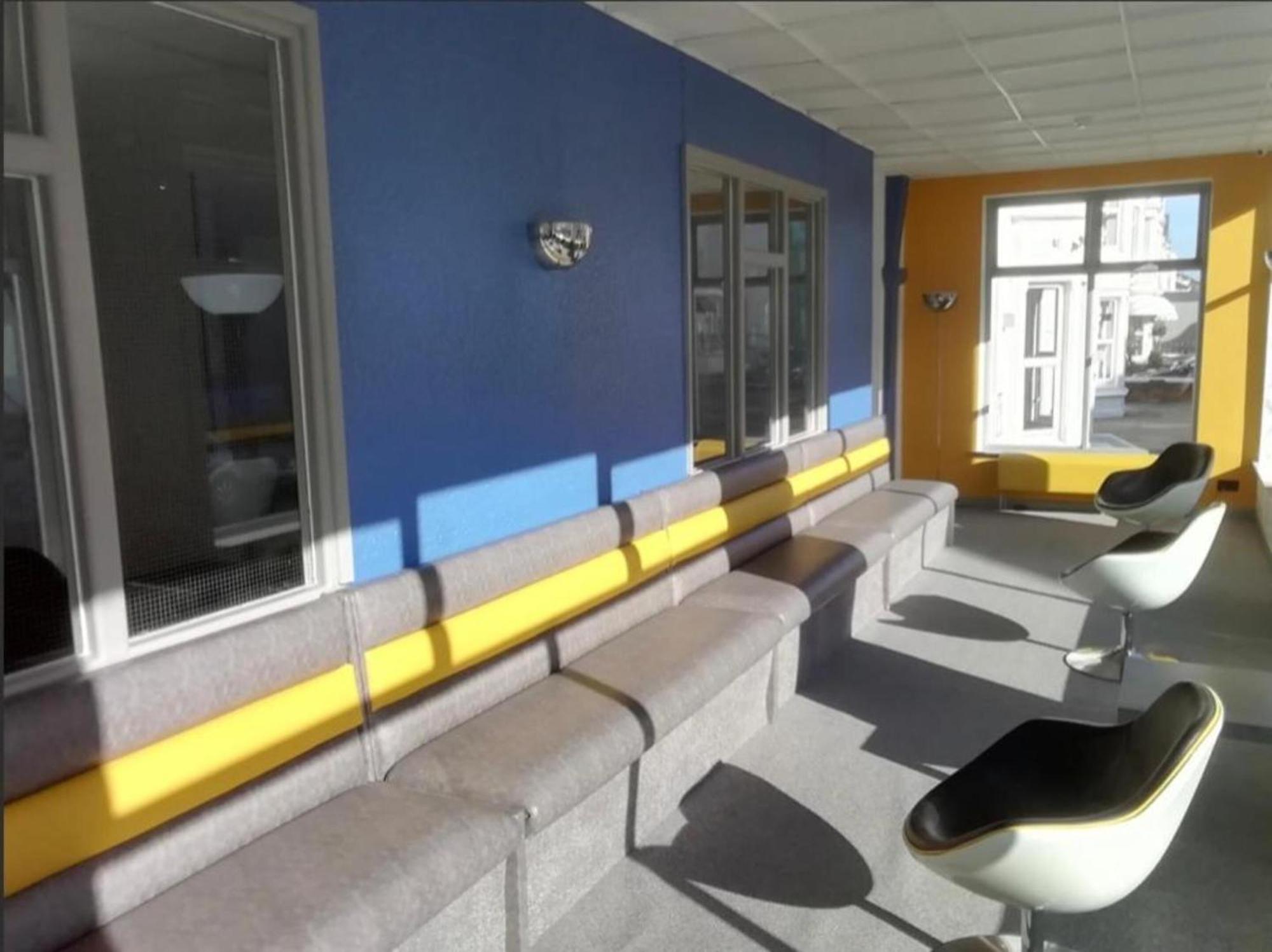 בלקפול Oyo Wave Crest Hotel מראה חיצוני תמונה