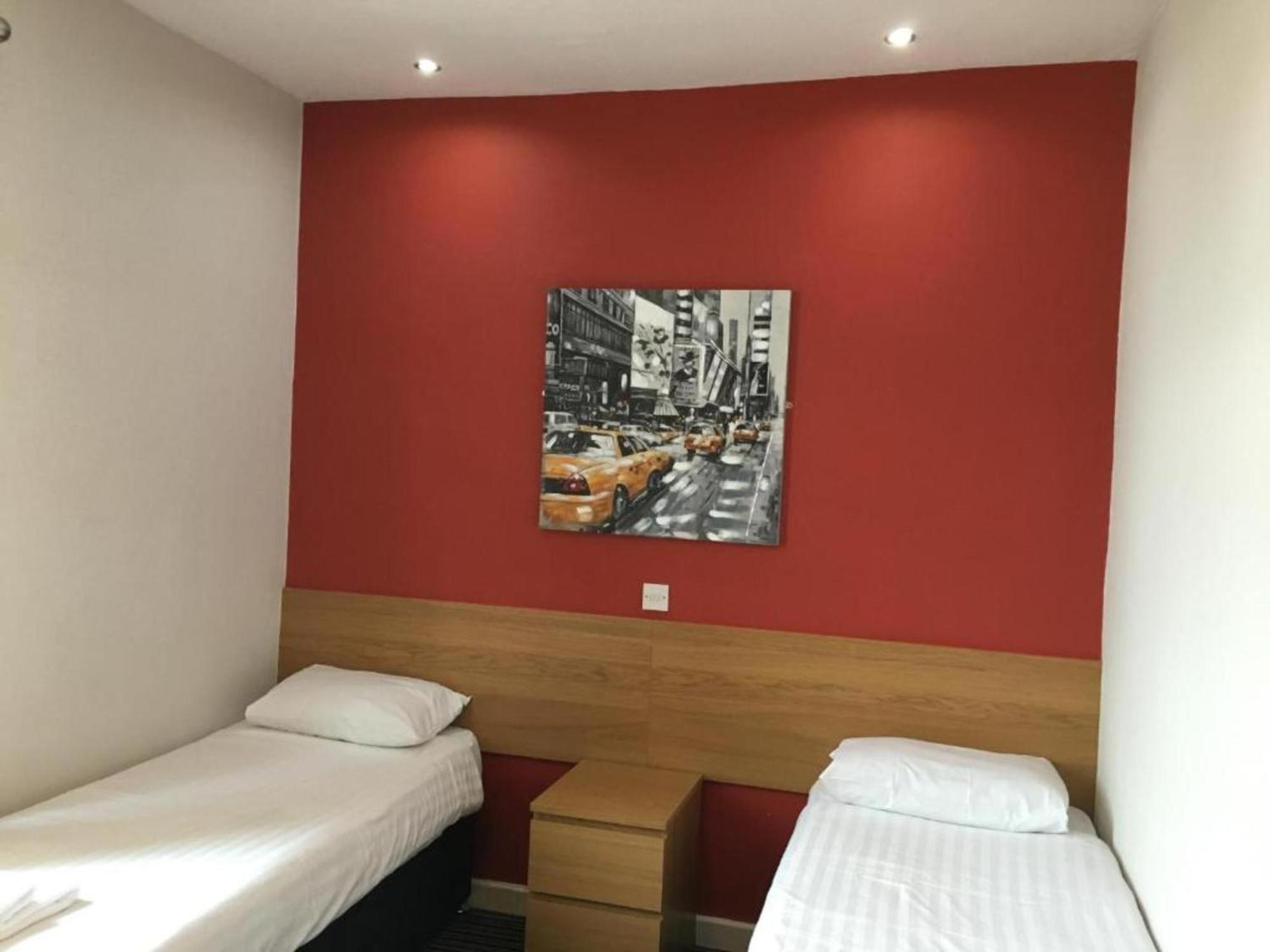 בלקפול Oyo Wave Crest Hotel מראה חיצוני תמונה